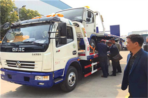 江阳汽车道路救援拖车价格
